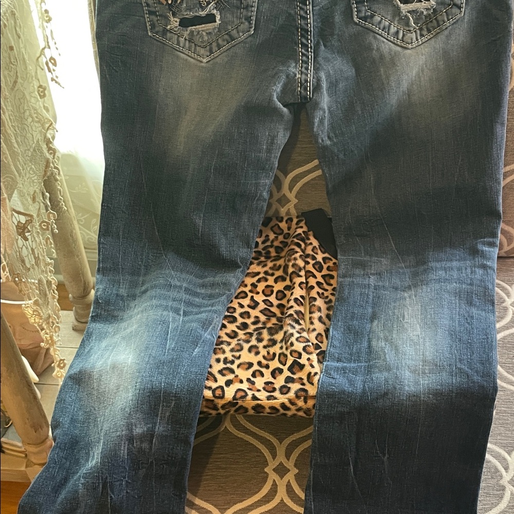Miss Me Dark Blue Denim Jeans with Cream Stitching cropped or straight 27 in ins - Picture 5 of 10